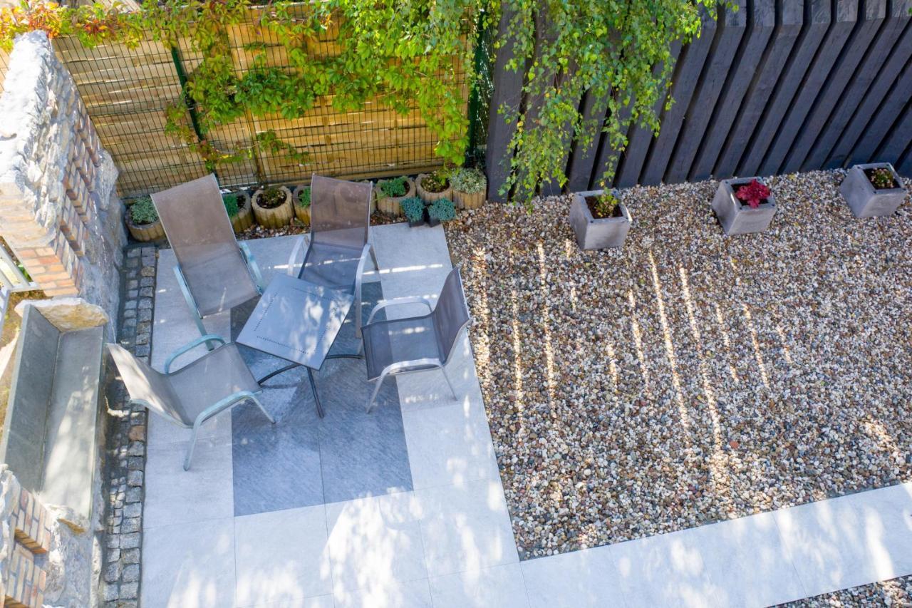 Modern Apartment In Jawiszowice Exterior photo